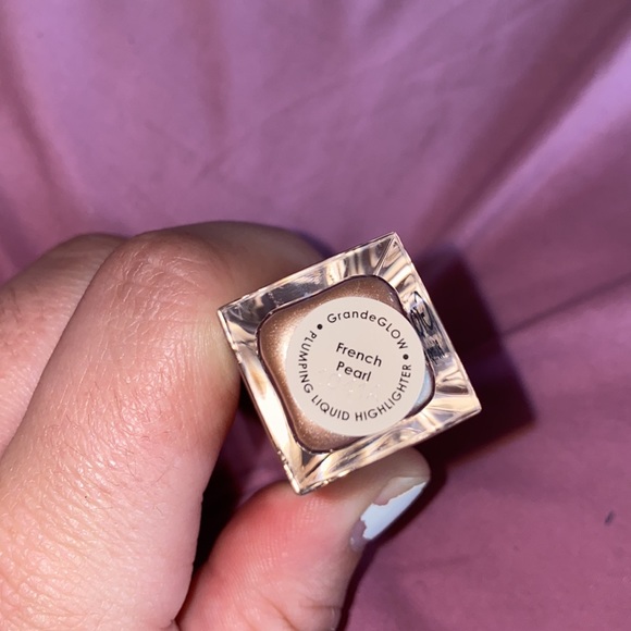 GrandeGlow plumping liquid highlighter - Picture 11 of 11